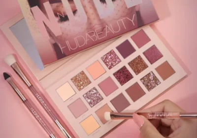 huda-beauty-nude-eyeshadow-palette-18-colors-eyeshadow-palette-2-1